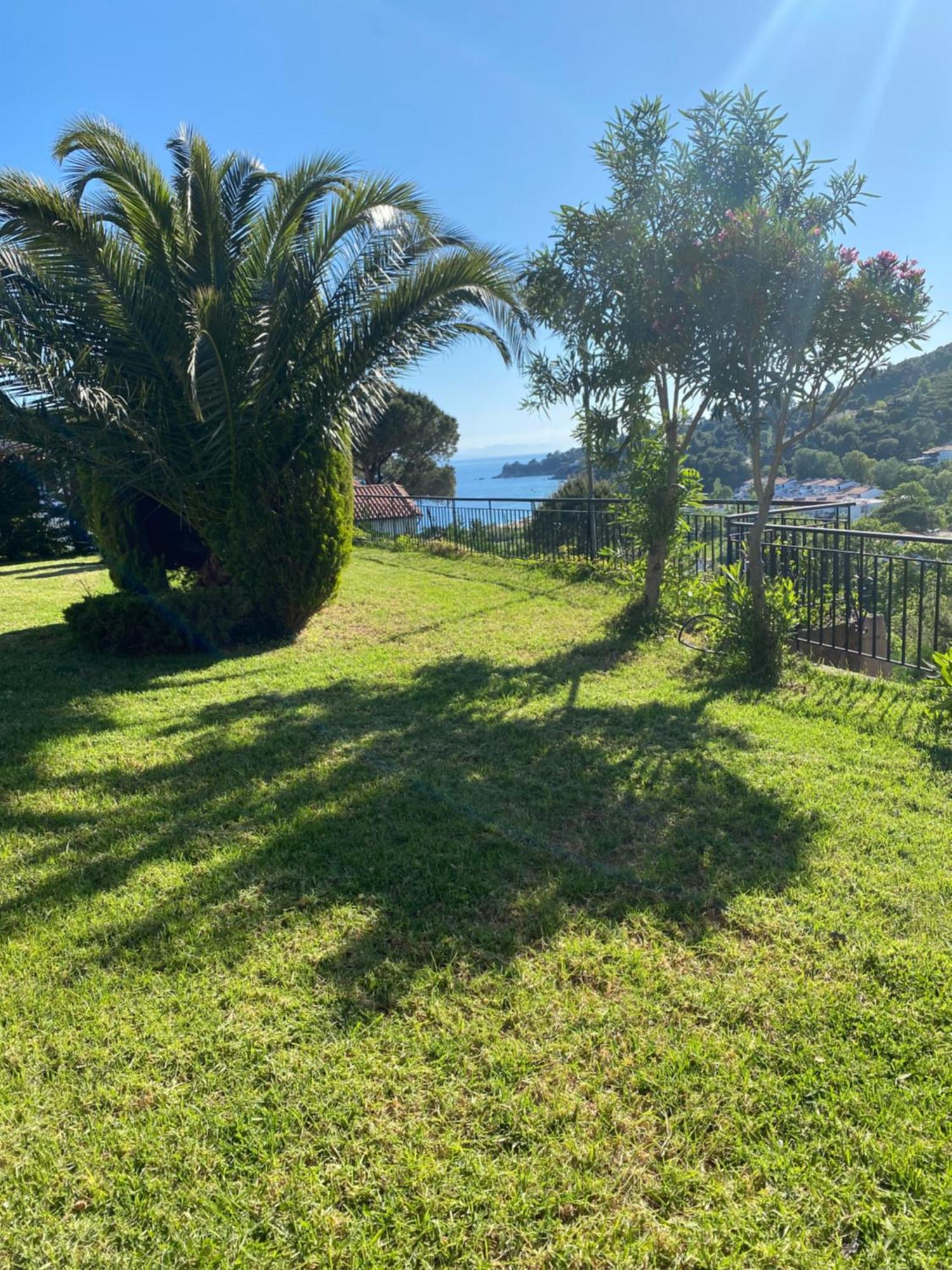 Villa Xanthippi Agia Paraskevi  Luaran gambar