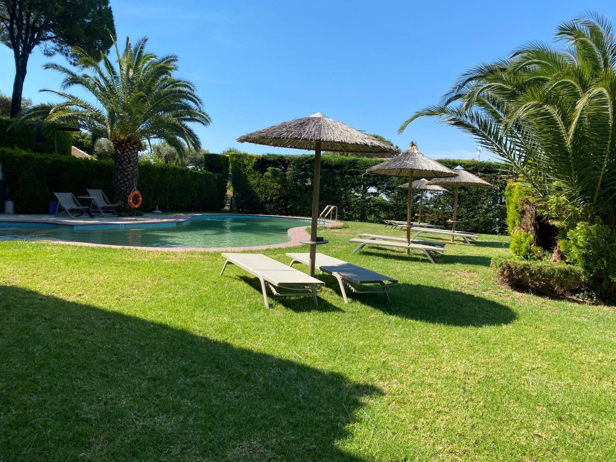 Villa Xanthippi Agia Paraskevi  Luaran gambar